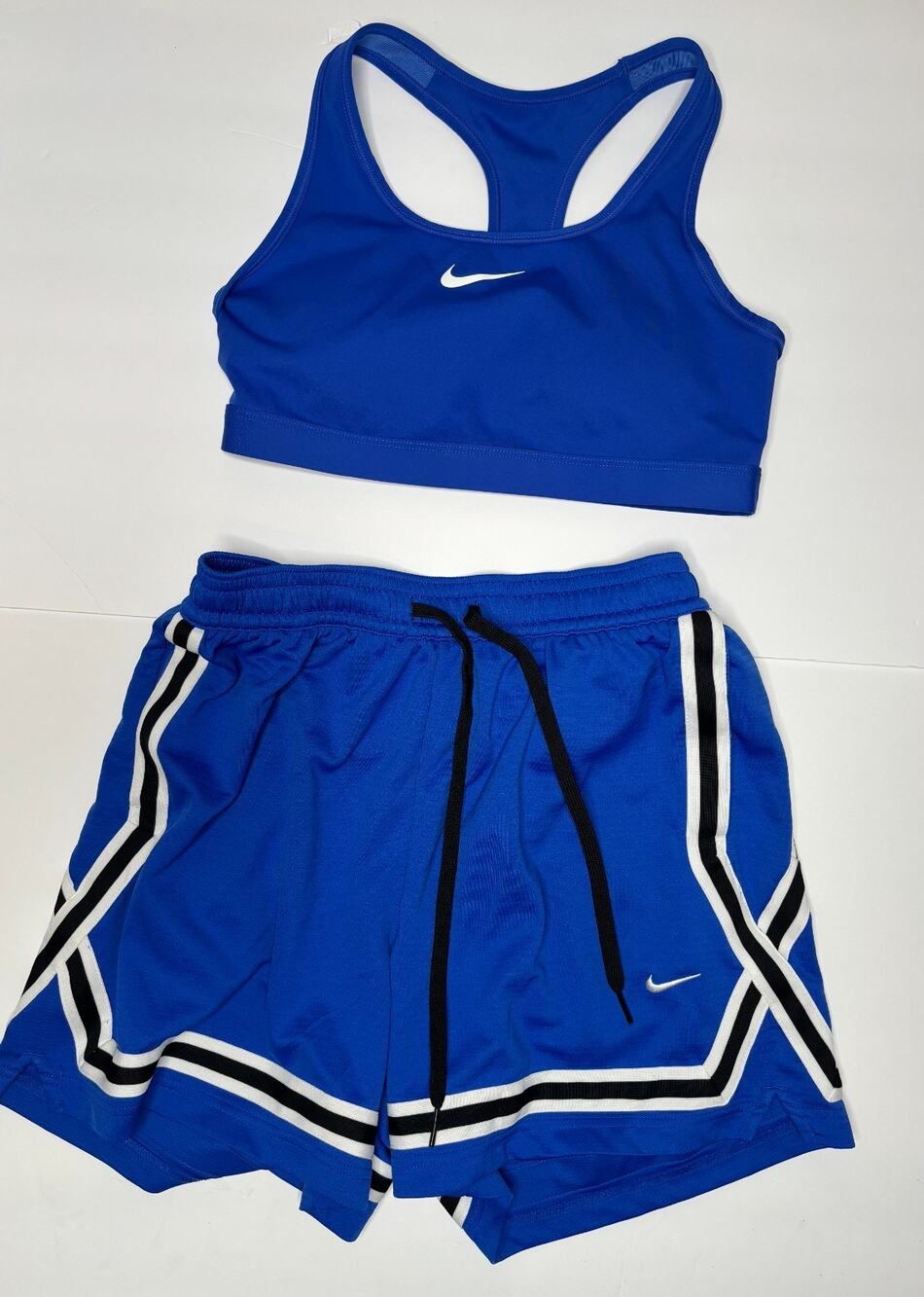 Nike dri fit Women's Medium 2pc blue -white sports bra and short set